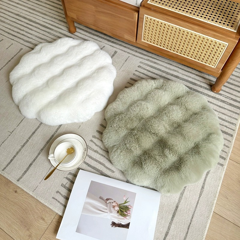 フェイクウサギの毛皮のクッション,丸いぬいぐるみの椅子カバー - Acupressure Mat Set のレビューと価格